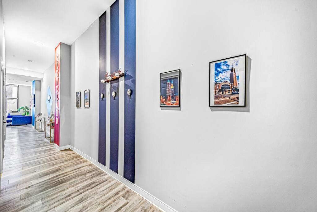 2Br Unit In The Heart Of Dt With View Of Playhouse Square, Pool & Gym Access- 305 Lägenhet Cleveland Exteriör bild